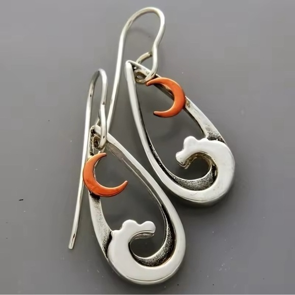 Tibetian Silver Bohemian Ocean Waves & Red Crescent Moon Tear Drop Earrings - Picture 2 of 6